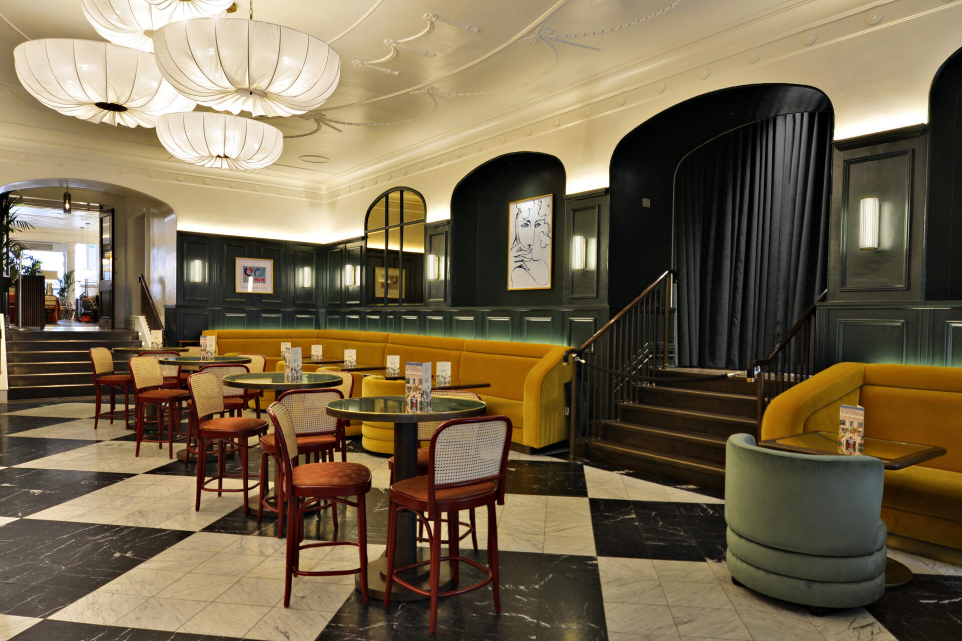 Wide angle view of Le Petit BeefBar Restaurant Edinburgh inside Hotel Intercontinental the George